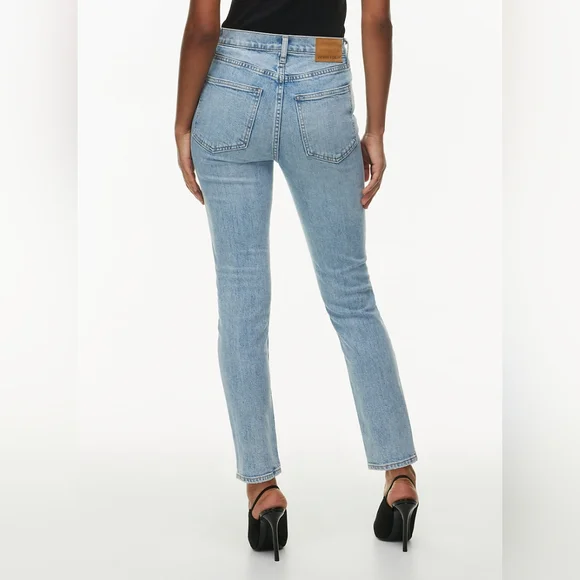 ARITZIA ForumThe Yoko High Rise Slim 28L Size 25 - Picture 4 of 15